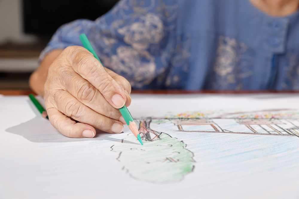 5 Art Therapy Activities for Elderly Loved Ones